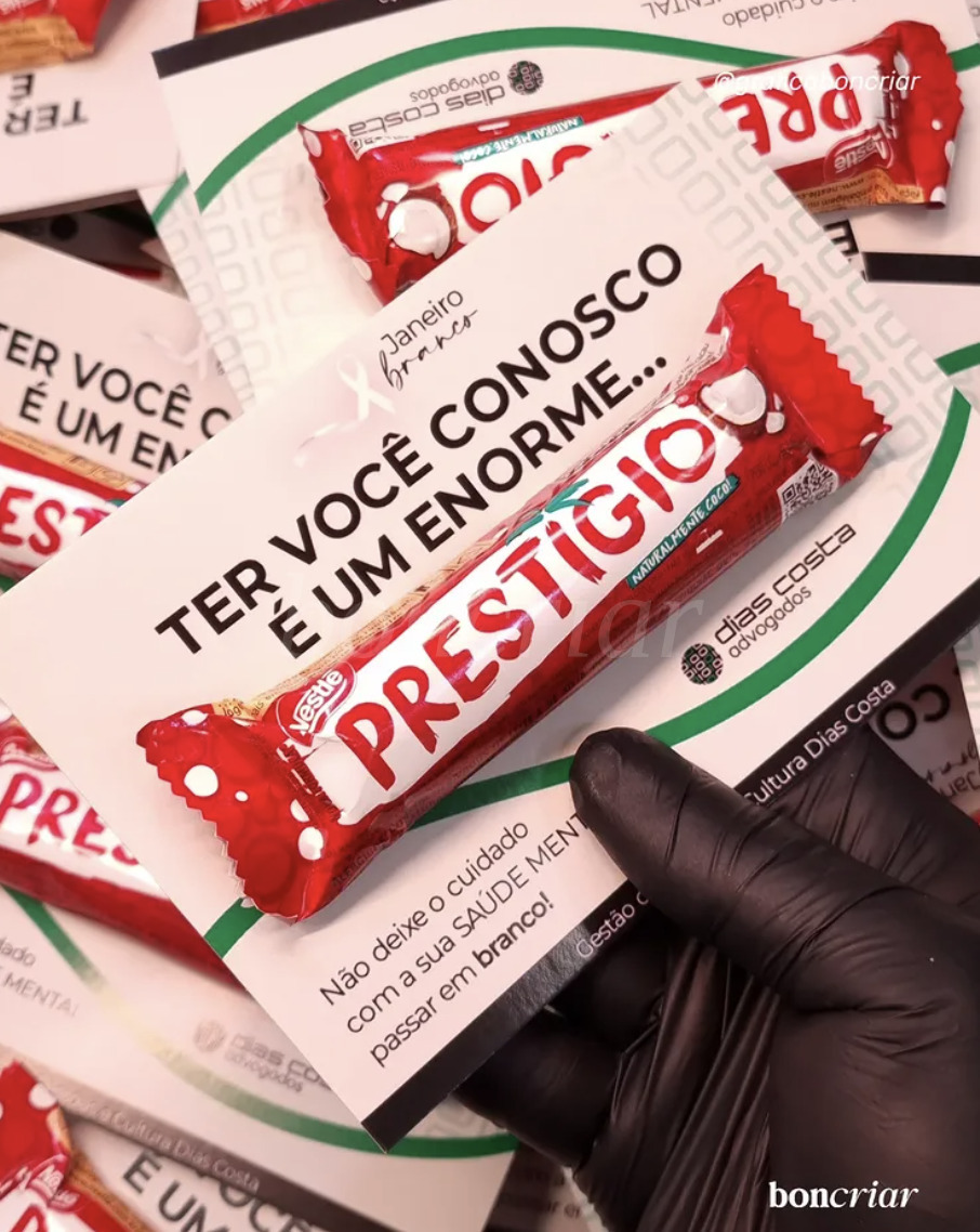 Cartão com chocolate Prestígio em ação personalizada para escritório de advocacia